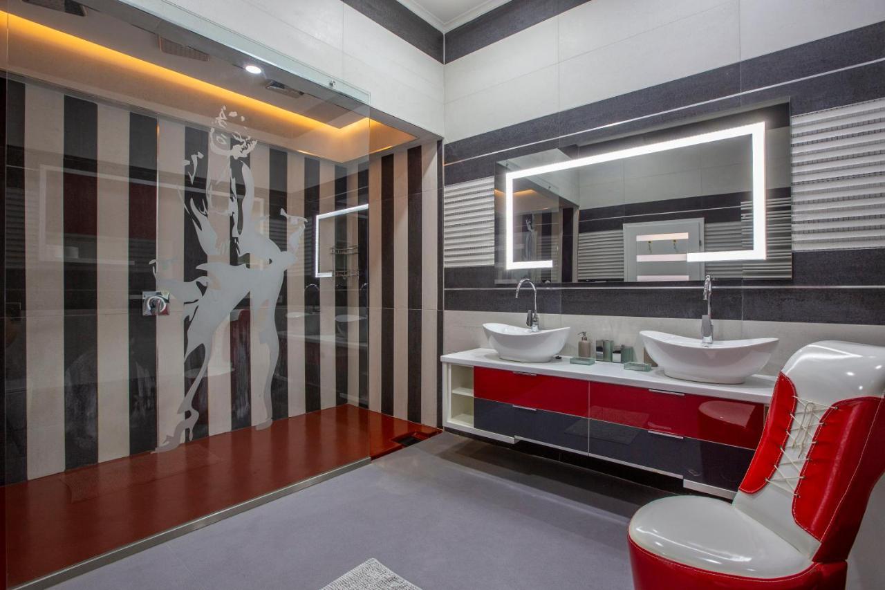 Exclusive Marilyn In The Heart Of Apartman Budapest